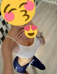 Roxy 32 ani
