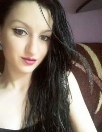 Carla 34 ani