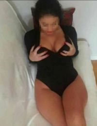 Ellisa 34 ani