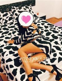 Erika 33 ani